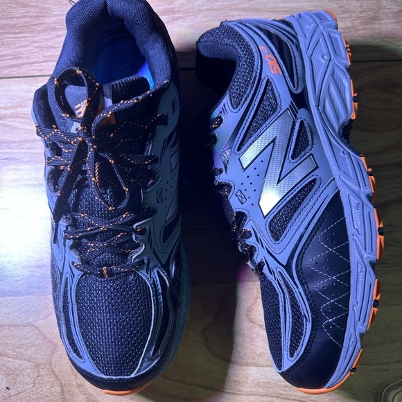 New Balance Dark Gray Athletic Shoes main image 12